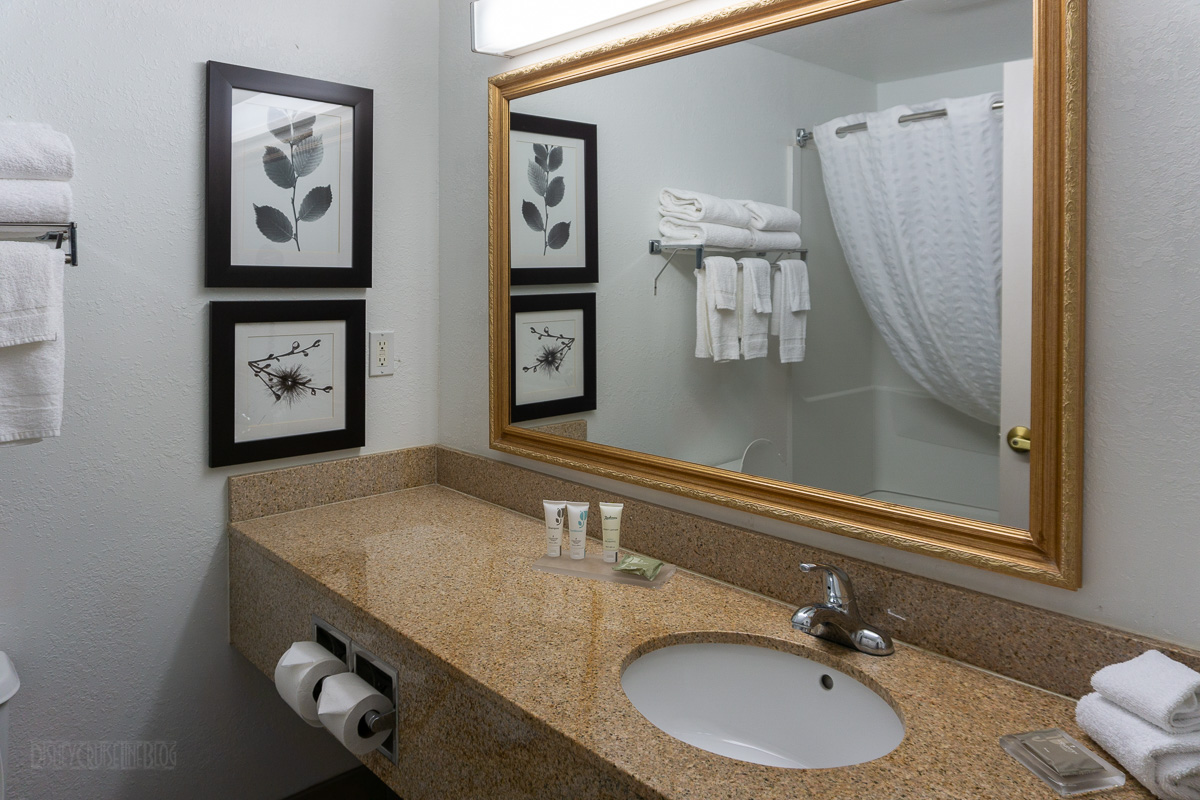 Country Inn Suites Radisson Cape Canaveral Bathroom