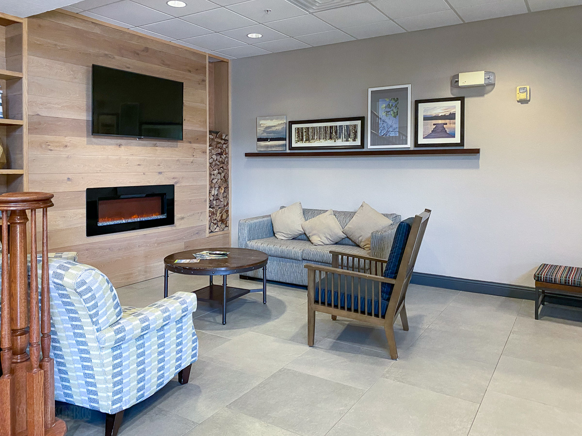 Country Inn Suites Radisson Cape Canaveral Lobby Seating Area