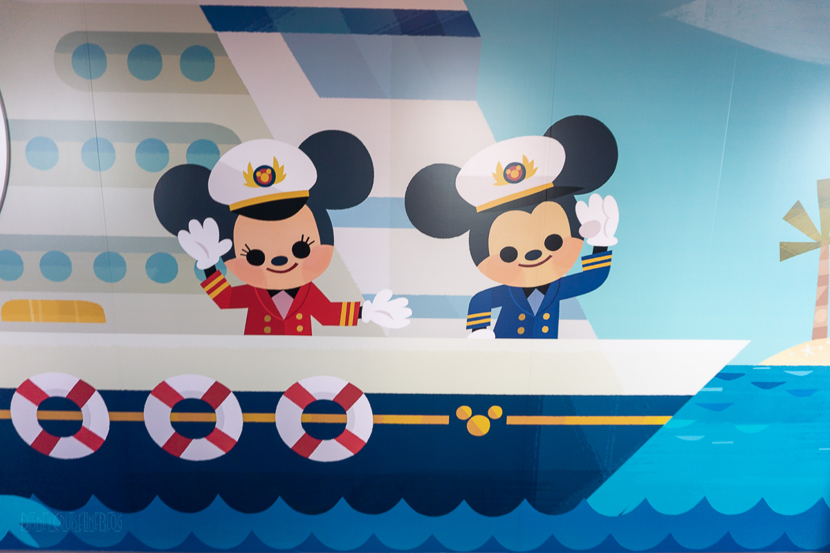 Τοιχογραφία του Disney Wish Oceaneer Club