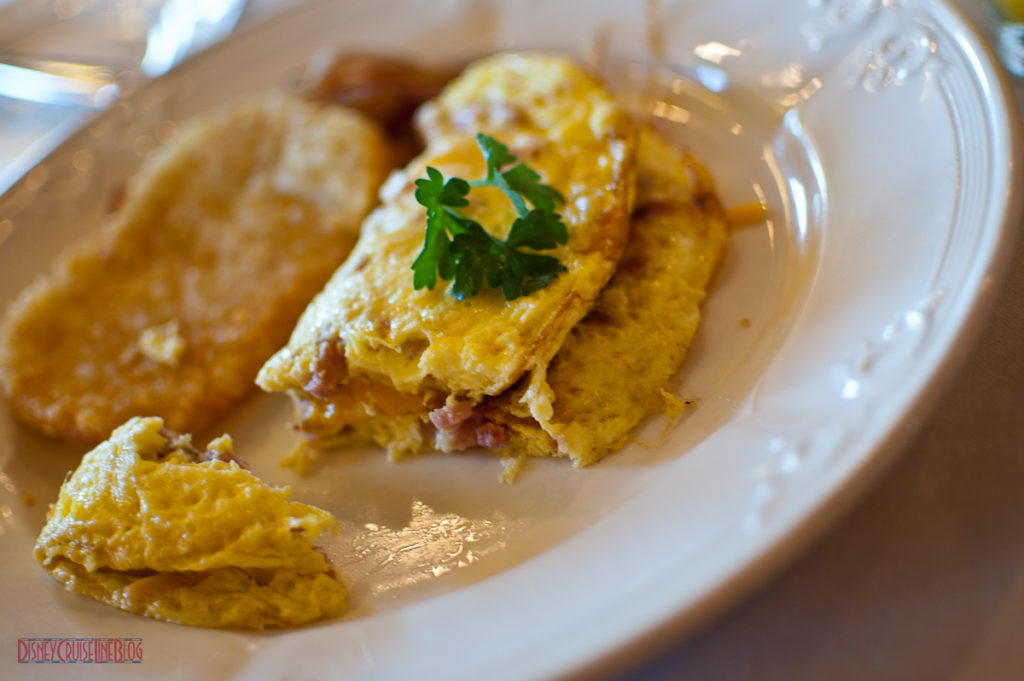 Lumiere's Breakfast - Ham and Cheese Omlet