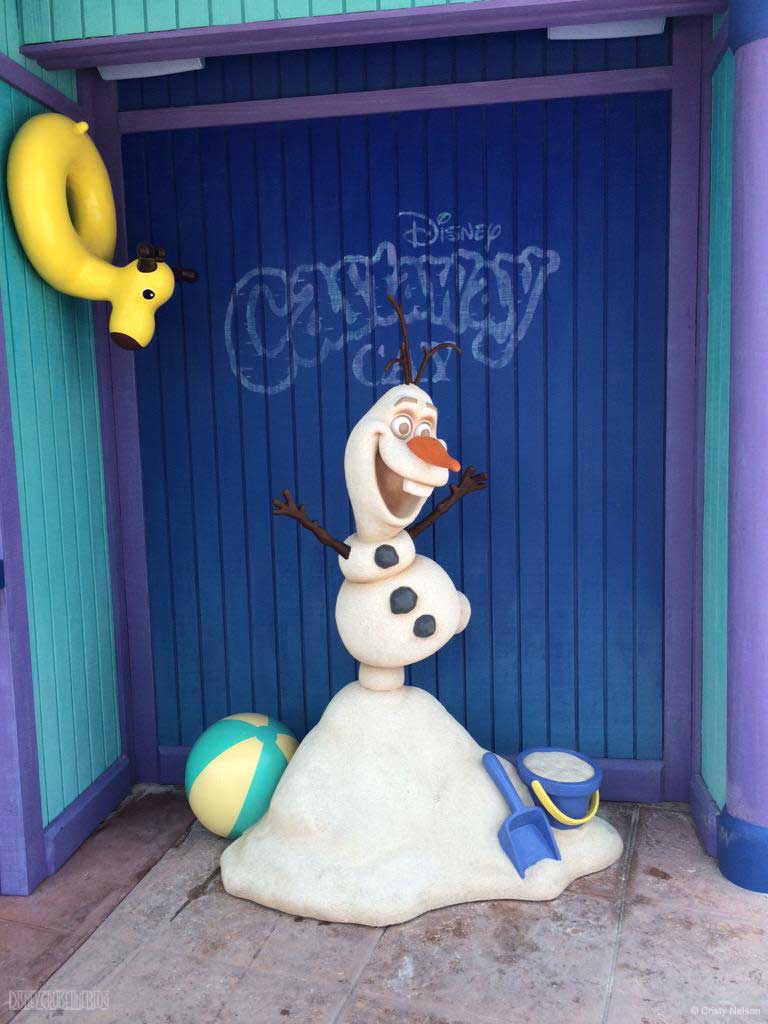 DCL Summertime Freeze Olaf Photo Op