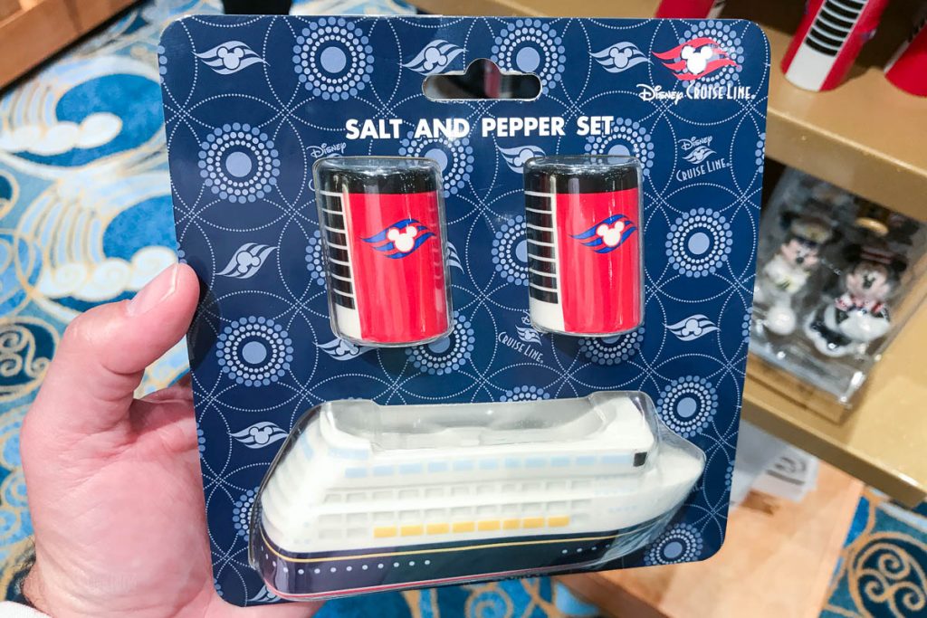 DCL Ship Salt Pepper Set