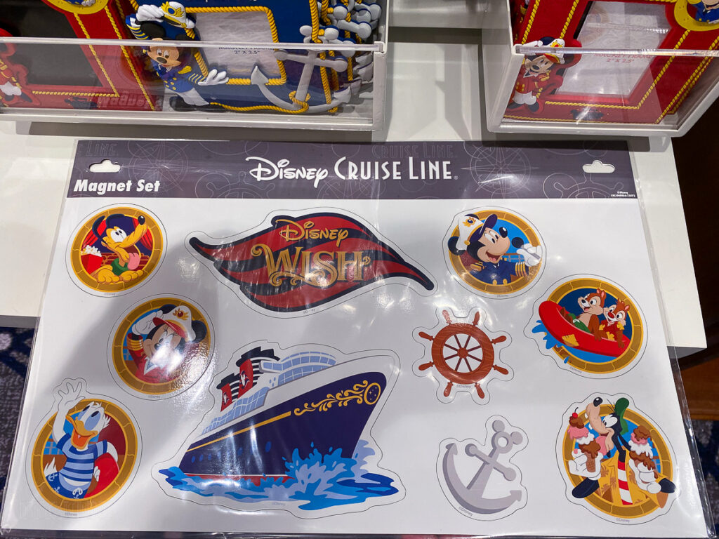 Disney Wish Merchandise Magnet Set