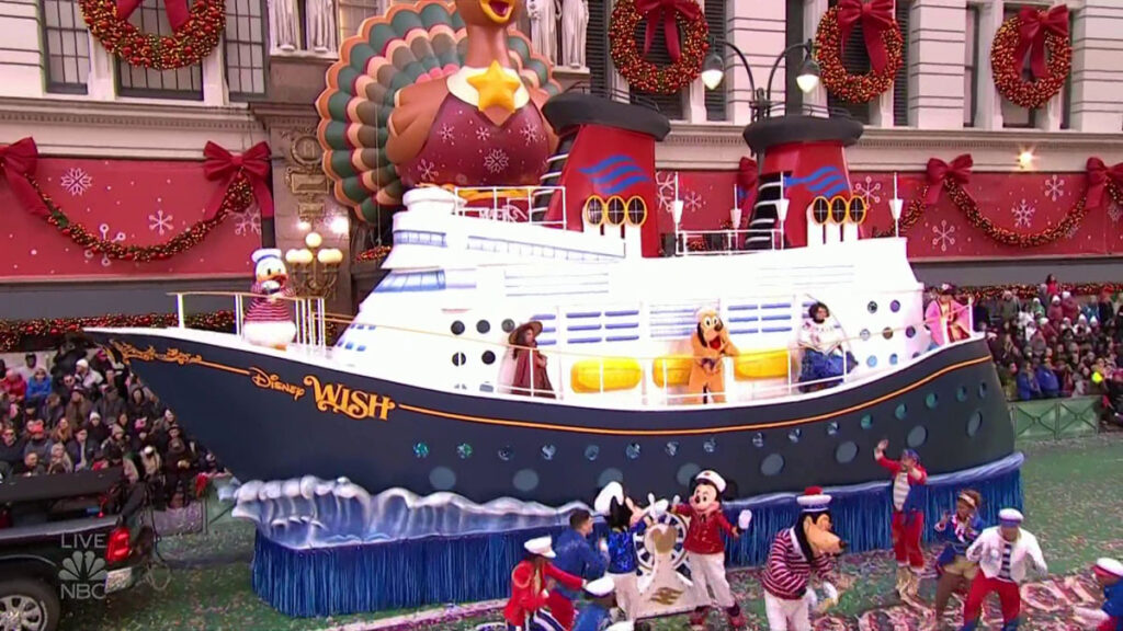 Macy Thanksgiving Parade DCL Wish 2022 10