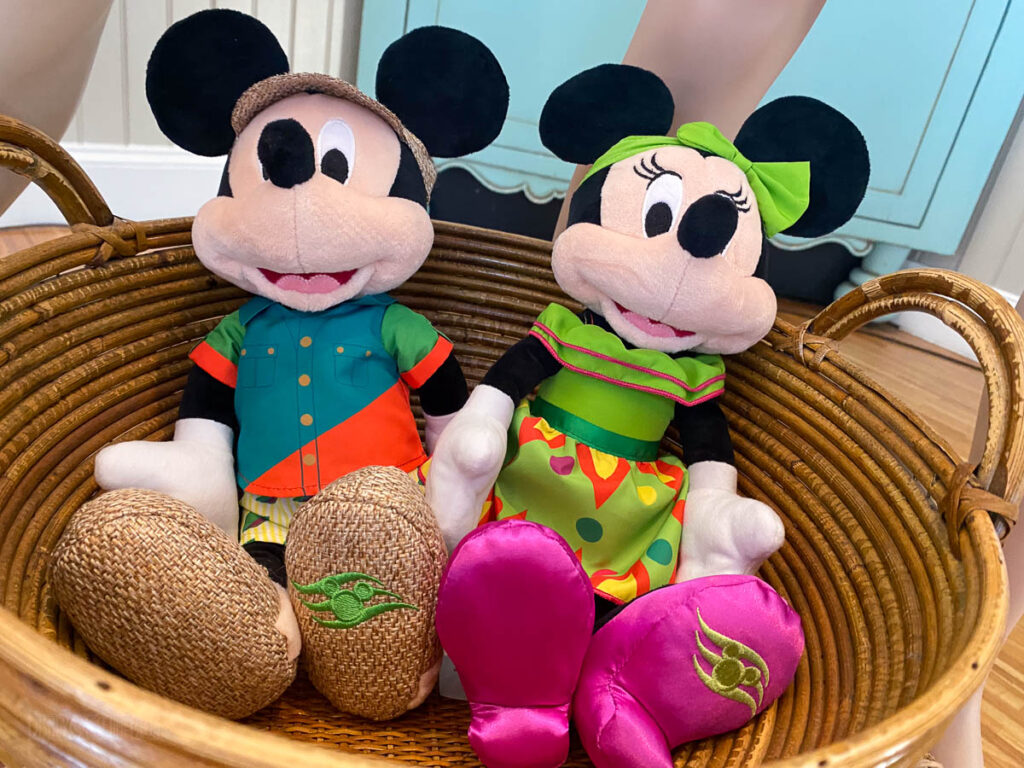 Lookout Cay Character Merchandise Preview Mickey Minnie Plush
