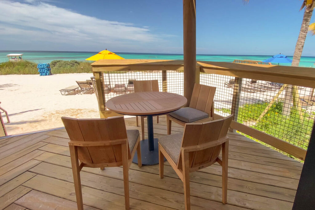 Lookout Cay Serenity Bay Cabana Exterior Lounge Area