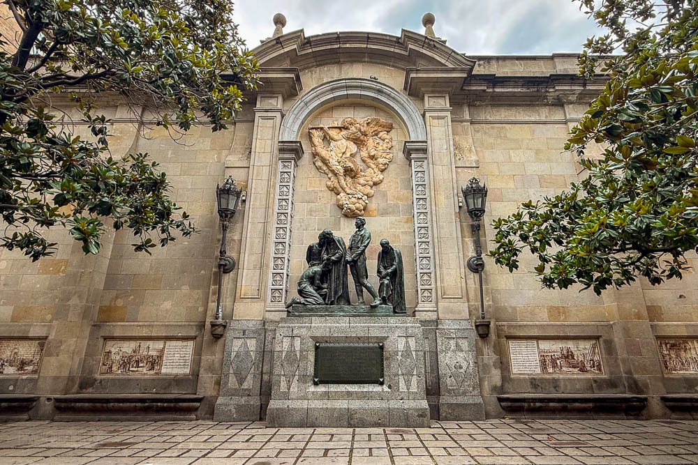 Barcelona Plaça De Garriga I Bachs