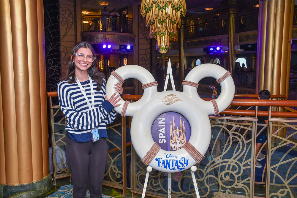Fantasy Life Ring Photo Op Spain
