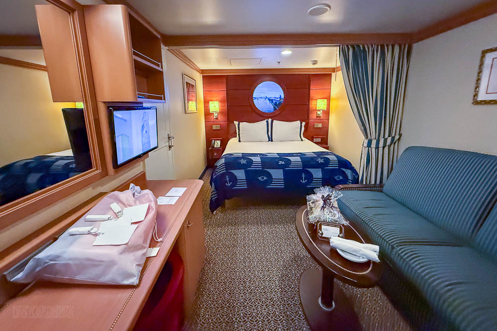 Disney Fantasy Stateroom 9057